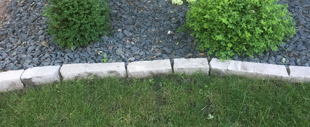 Border Stones by Midwest Gardening