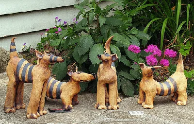 Garden Accents by Sarah Macmillan