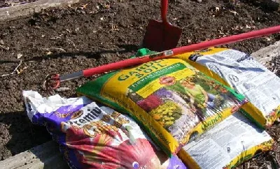 Preparing for planting by Midwest Gardening